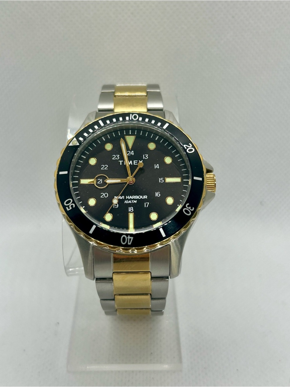 Timex Navi Harbor 41mm Two Tone Diver Style Watch Black Dial + Travel Case